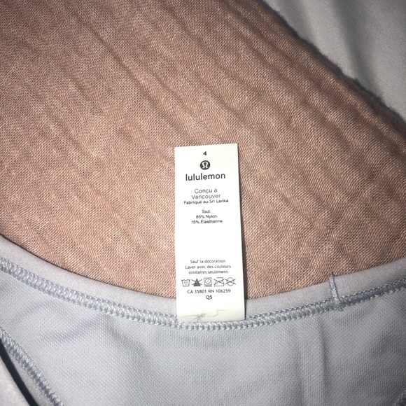“Ebb to Train” Lululemon Sport Bra Size 4 - Picture 6 of 6